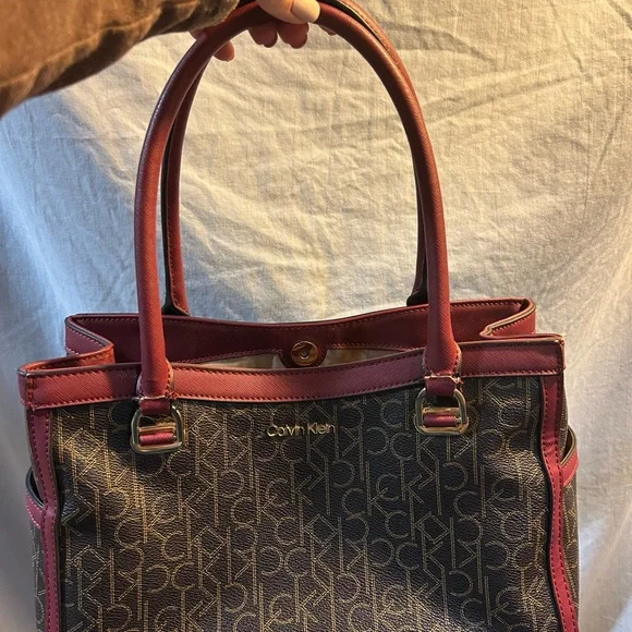 Calvin Klein Brown Monogram Shoulder Bag with Red Trim - Picture 1 of 5